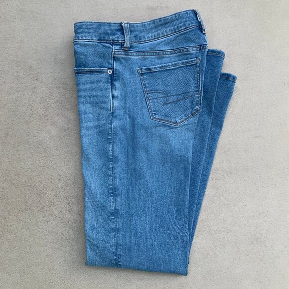 American Eagle Outfitters Next Level Stretch Favorite Boyfriend Jeans Sz6 - Picture 6 of 16